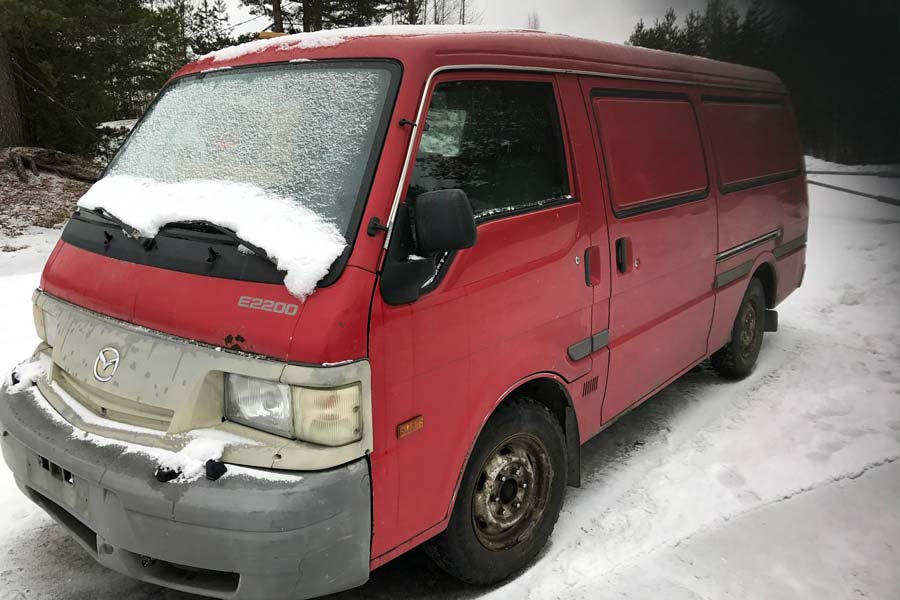 Red old Mazda E2200